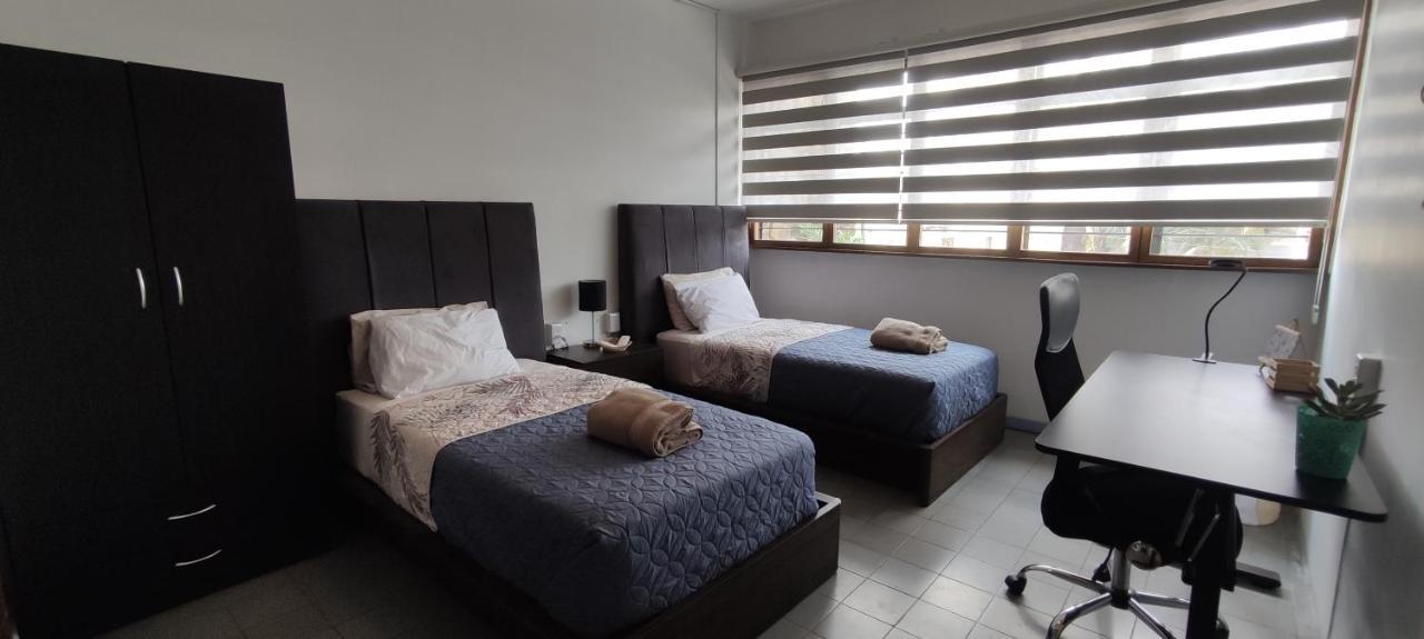 Leveli Coliving Vandrarhem Guadalajara Exteriör bild