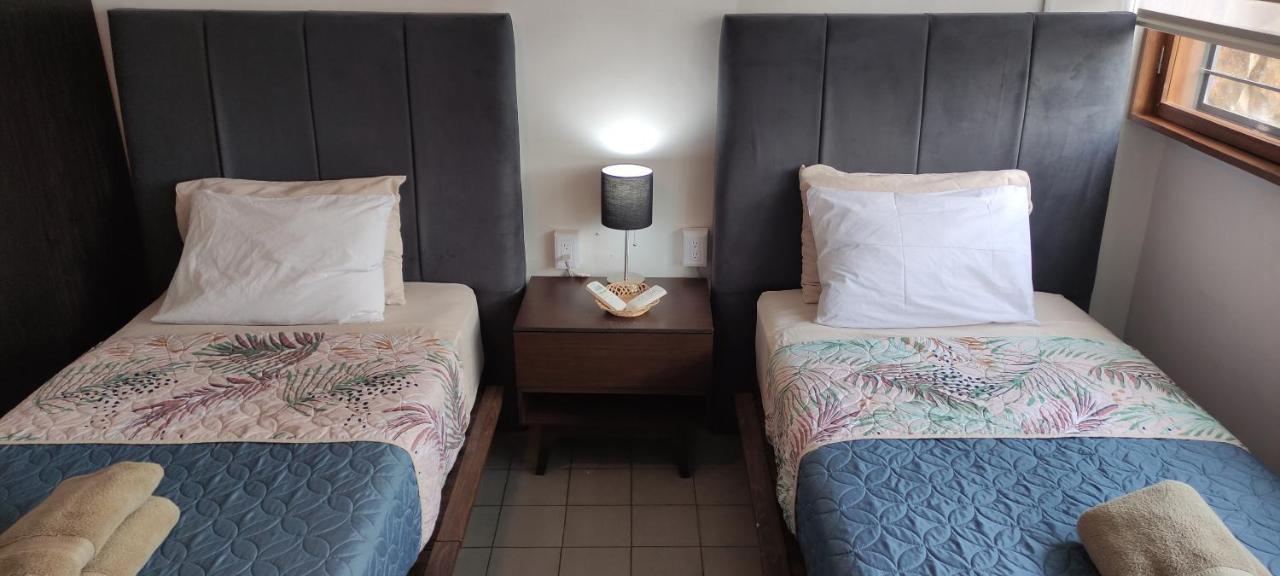 Leveli Coliving Vandrarhem Guadalajara Exteriör bild