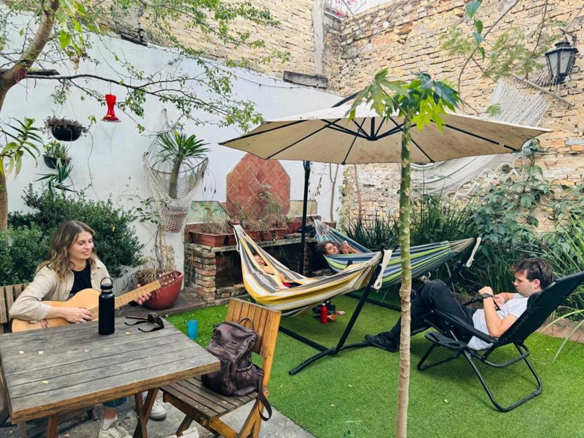 Leveli Coliving Vandrarhem Guadalajara Exteriör bild