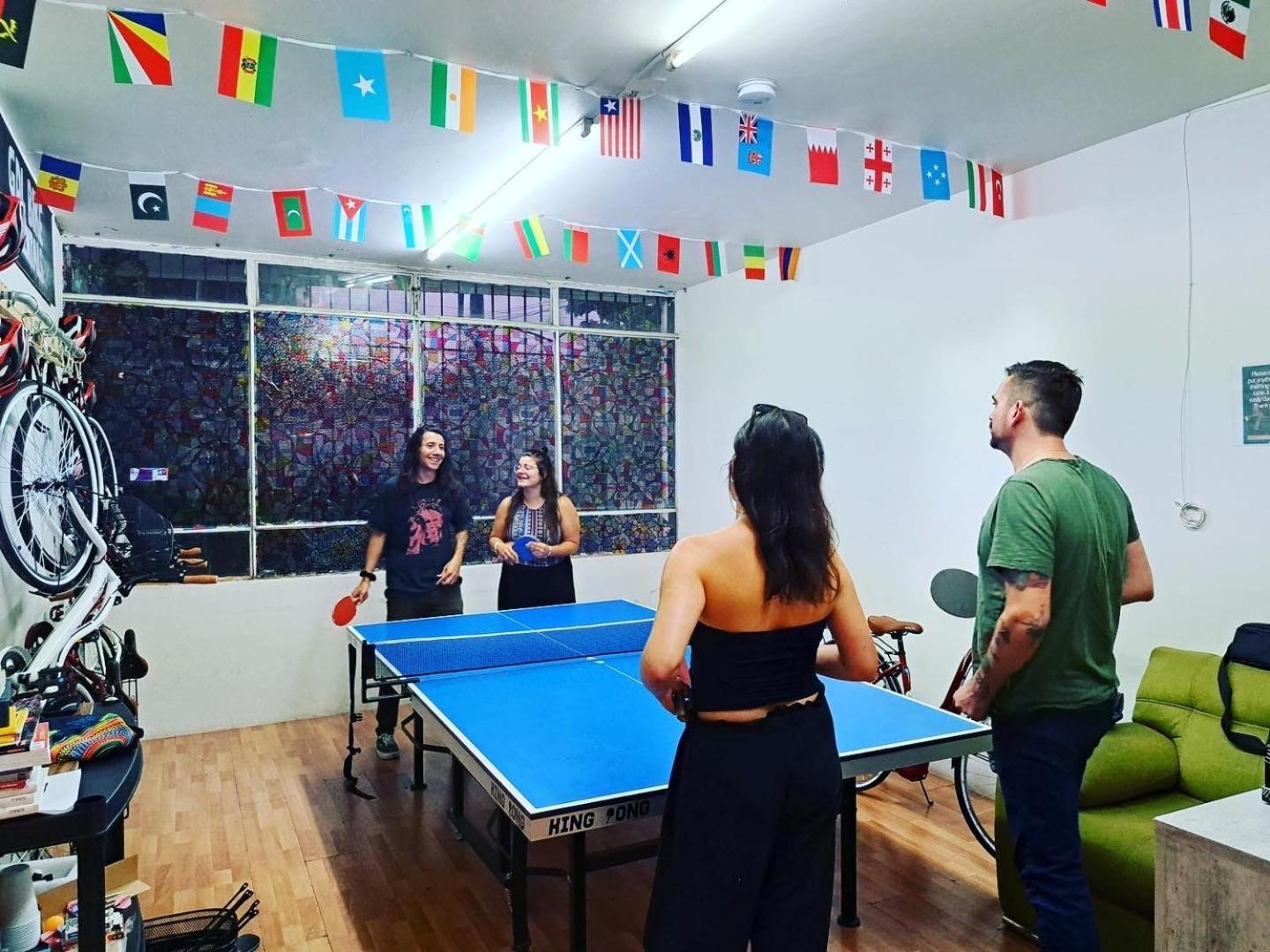 Leveli Coliving Vandrarhem Guadalajara Exteriör bild
